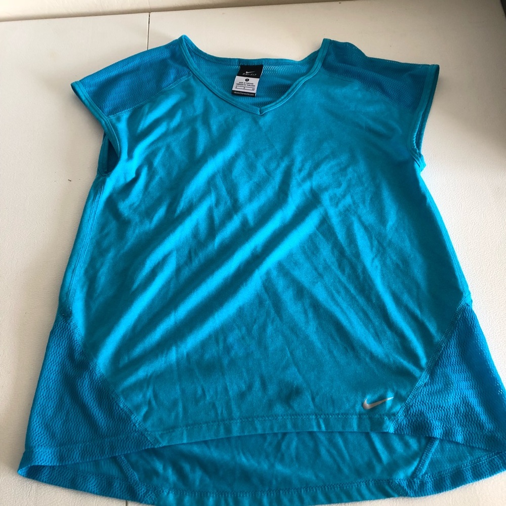 Nike DriFit Tee Size S